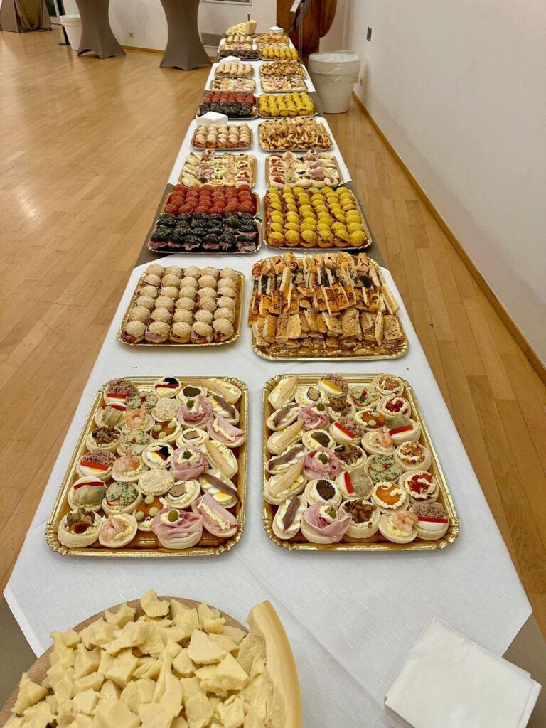 504360853_10233817486811980_4262433987519201337_n Allestimento e catering per cerimonie e inaugurazioni